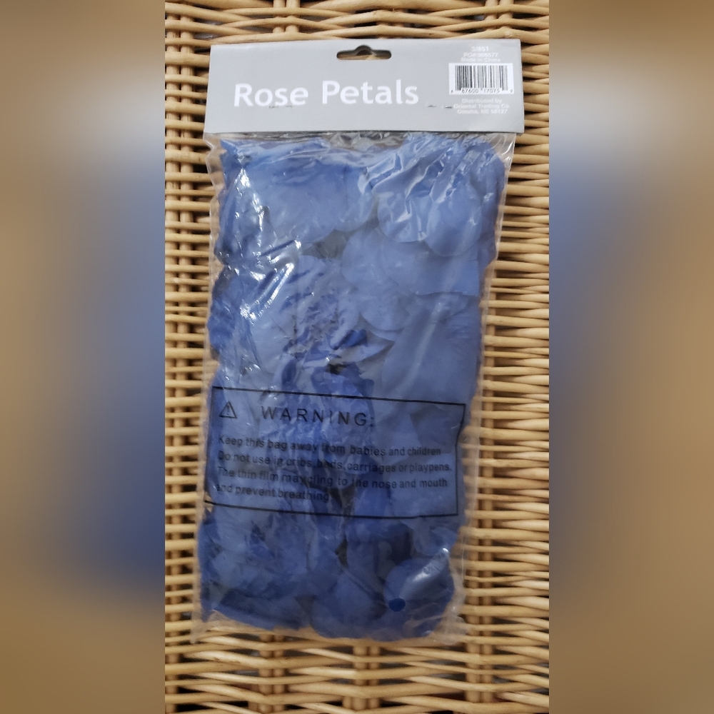 NWT 200 Blue Rose Petals - Picture 3 of 5